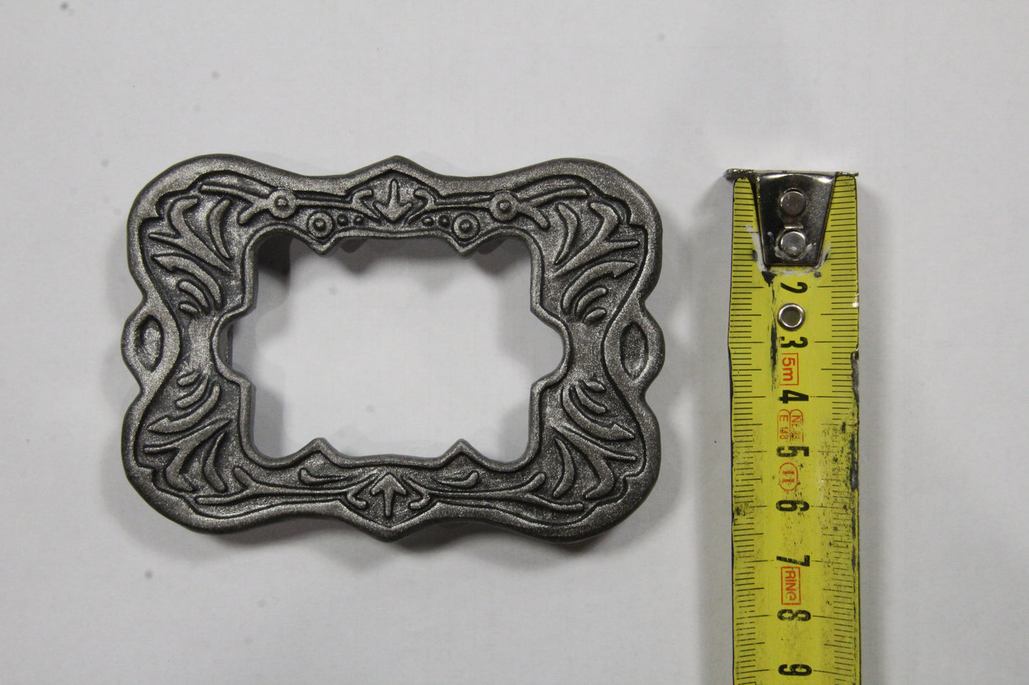 Belt buckle | DEVIL MAY CRY 5