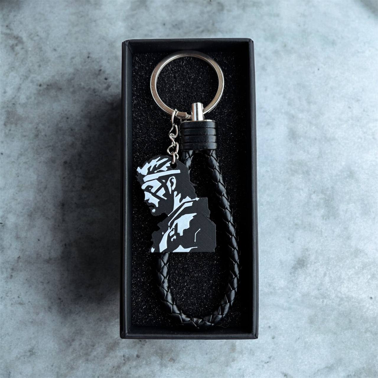 Metal Gear Solid Keychain Replica with Gift Box – Strike3D