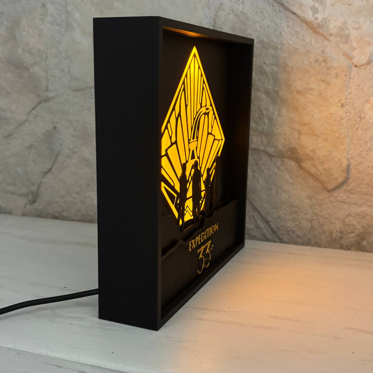 Lamp USB characters | Clair Obscur: Expedition 33