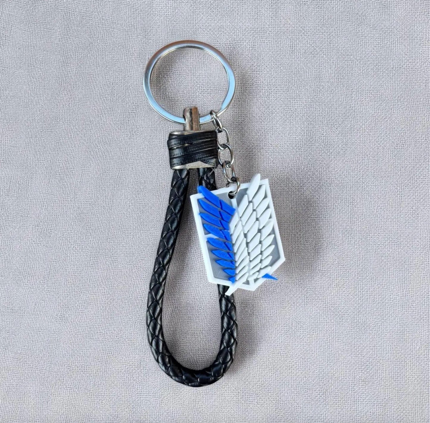 Wings of Freedom Keychain with Gift Box | ATTACK ON TITAN