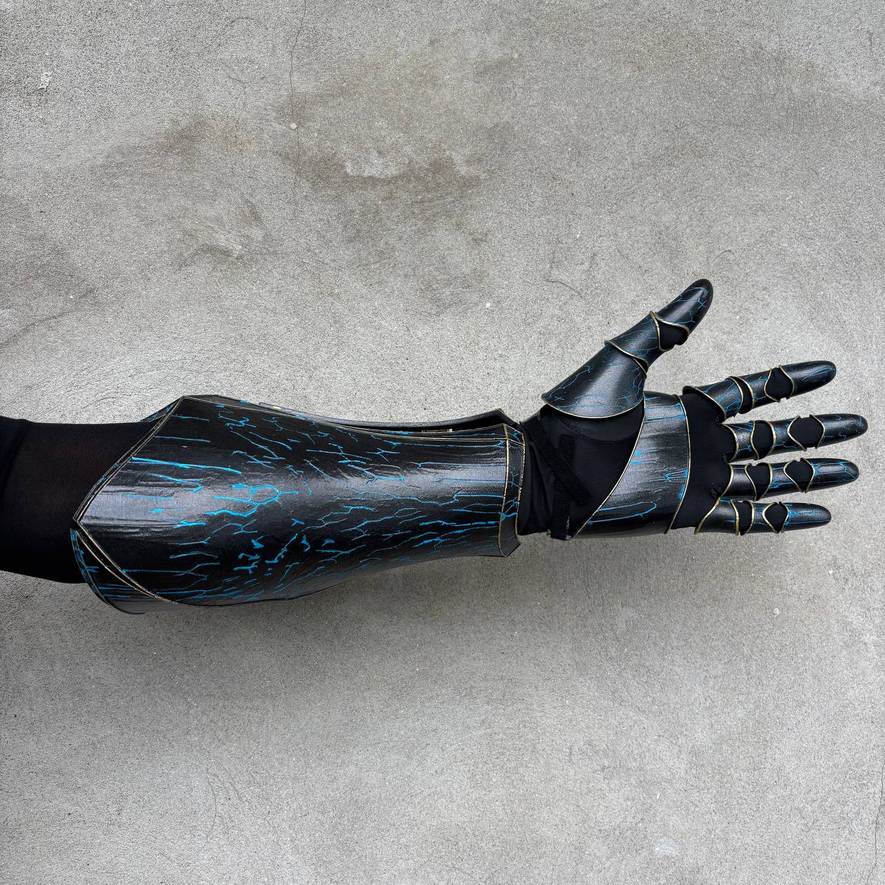 Gustave Wearable Arm Prop Replica | Clair Obscur: Expedition 33