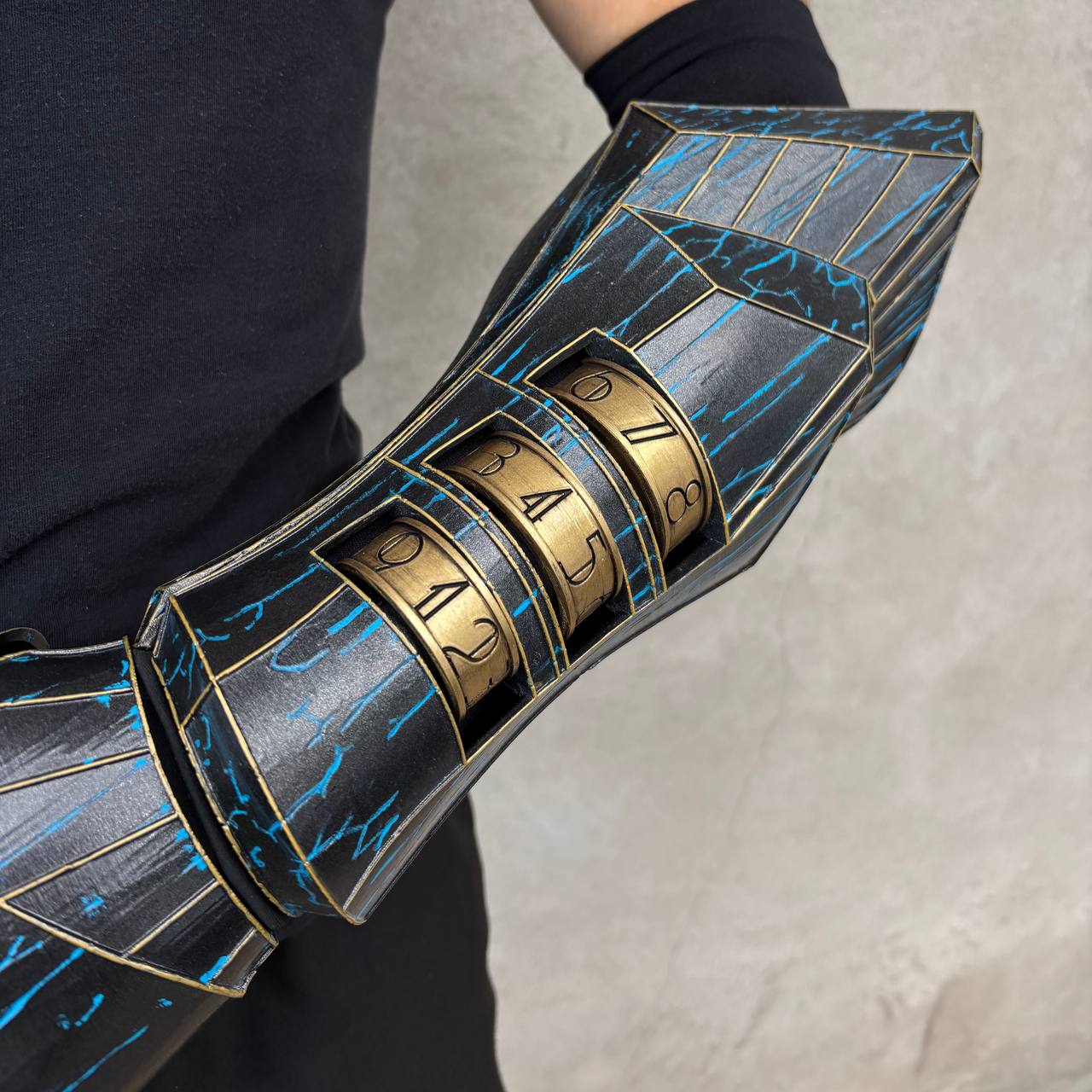 Gustave Wearable Arm Prop Replica | Clair Obscur: Expedition 33