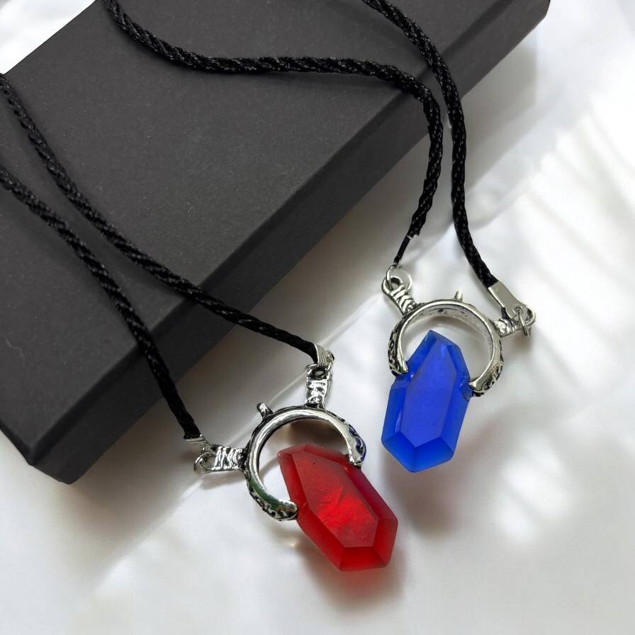 Devil May Cry Dante and Vergil red and blue crystal amulet necklace prop replica