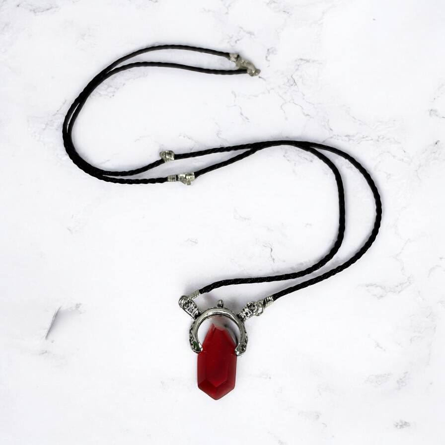 Devil May Cry Dante and Vergil red and blue crystal amulet necklace prop replica