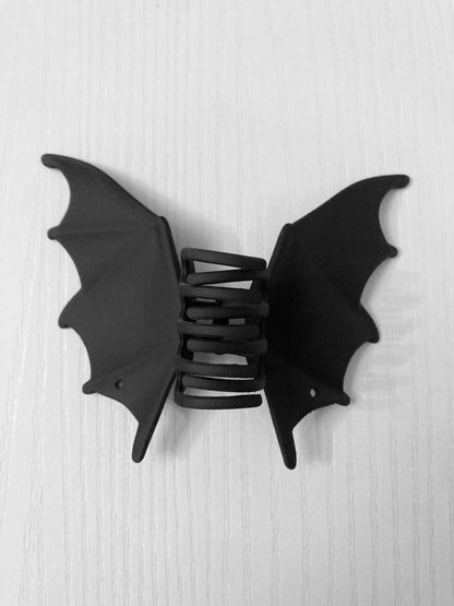 Gothic bat wings hair clip barrette alternative dark aesthetic hair accessory