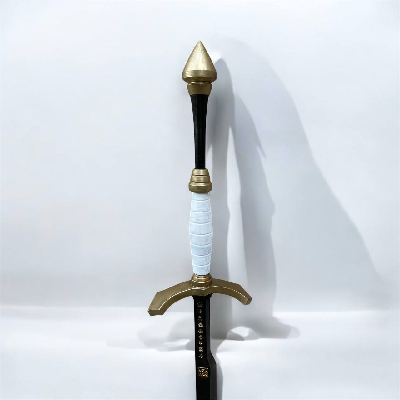GUSTAVE - Noahram Sword | Clair Obscur: Expedition 33