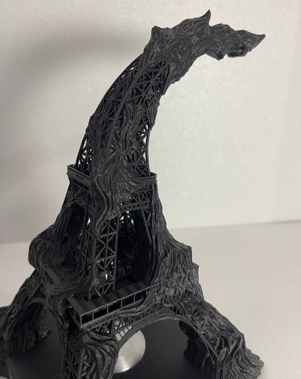 Eifell Tower - Endless Tower USB Led lamp | Clair Obscur: Expedition 33